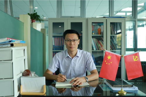 濰坊科技學(xué)院創(chuàng  )新創(chuàng  )業(yè)院院長(cháng)杜鵬
