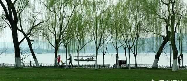 西湖十景介紹，西湖十景名稱(chēng)有什么含義和來(lái)歷？雙峰插云為什么看不到了？圖7