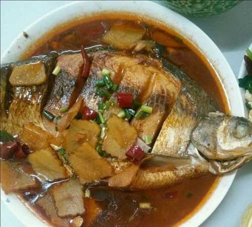 紅燒魚(yú)的做法和步驟圖簡(jiǎn)單