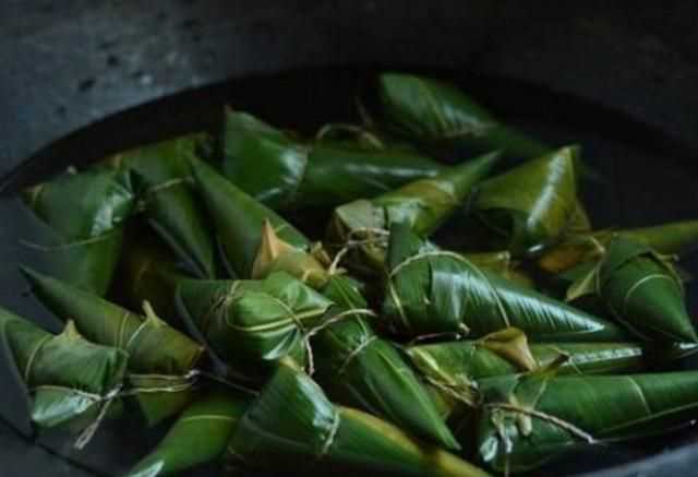 粽子煮好放鍋里過夜會(huì)更粘