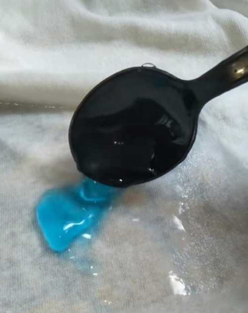 衣服上的水晶泥干了怎么去除,衣服上的水晶泥干了怎么去除小竅門(mén)圖6