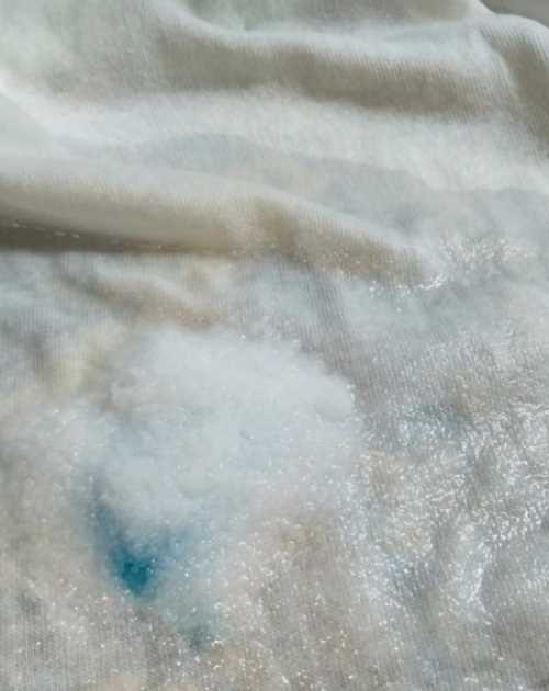 衣服上的水晶泥干了怎么去除,衣服上的水晶泥干了怎么去除小竅門(mén)圖9