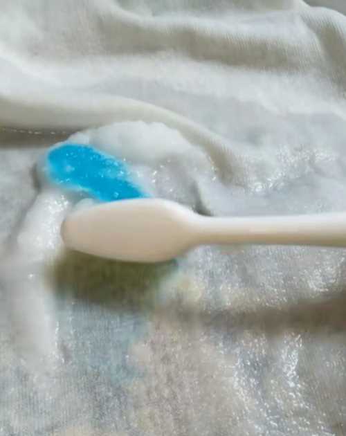 衣服上的水晶泥干了怎么去除,衣服上的水晶泥干了怎么去除小竅門(mén)圖11