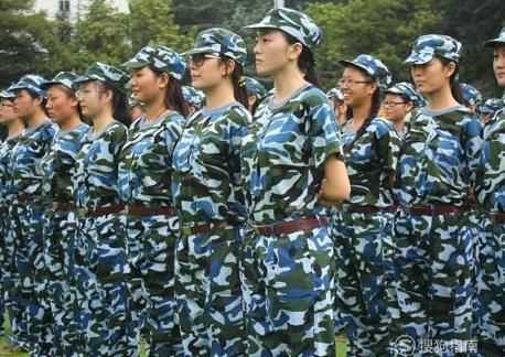 五年級(jí)軍訓(xùn)可以帶零食嗎