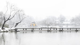 煙雨唱揚州的典故