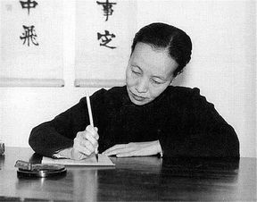 冰心寫(xiě)的關(guān)于青春的詩(shī)句