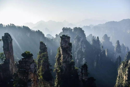 關(guān)于四月的大氣的詩(shī)句