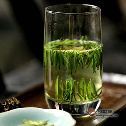 綠茶的古詩(shī)句