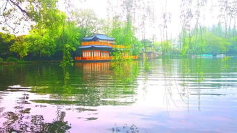 贊美西湖的春景古詩(shī)句