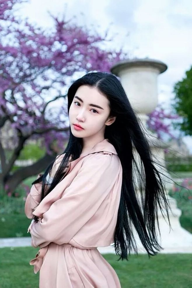 晚安暖心說說大全：笑容要留給對你好的人，我愛你要說給會珍惜你的人