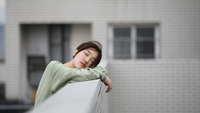 熱門經(jīng)典說說總有某段路，只能你一個人走