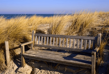 夜深人靜淚崩的傷感說說：你喝的好醉，眼角都是淚